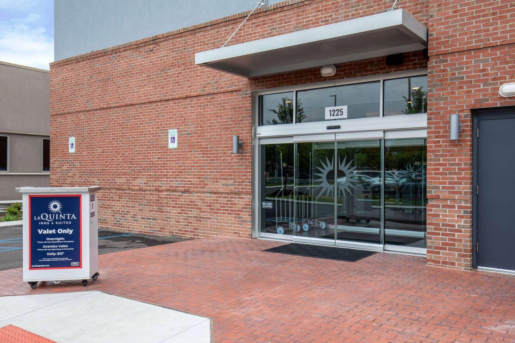 La Quinta Inn & Suites By Wyndham Chattanooga Downtown/South المظهر الخارجي الصورة