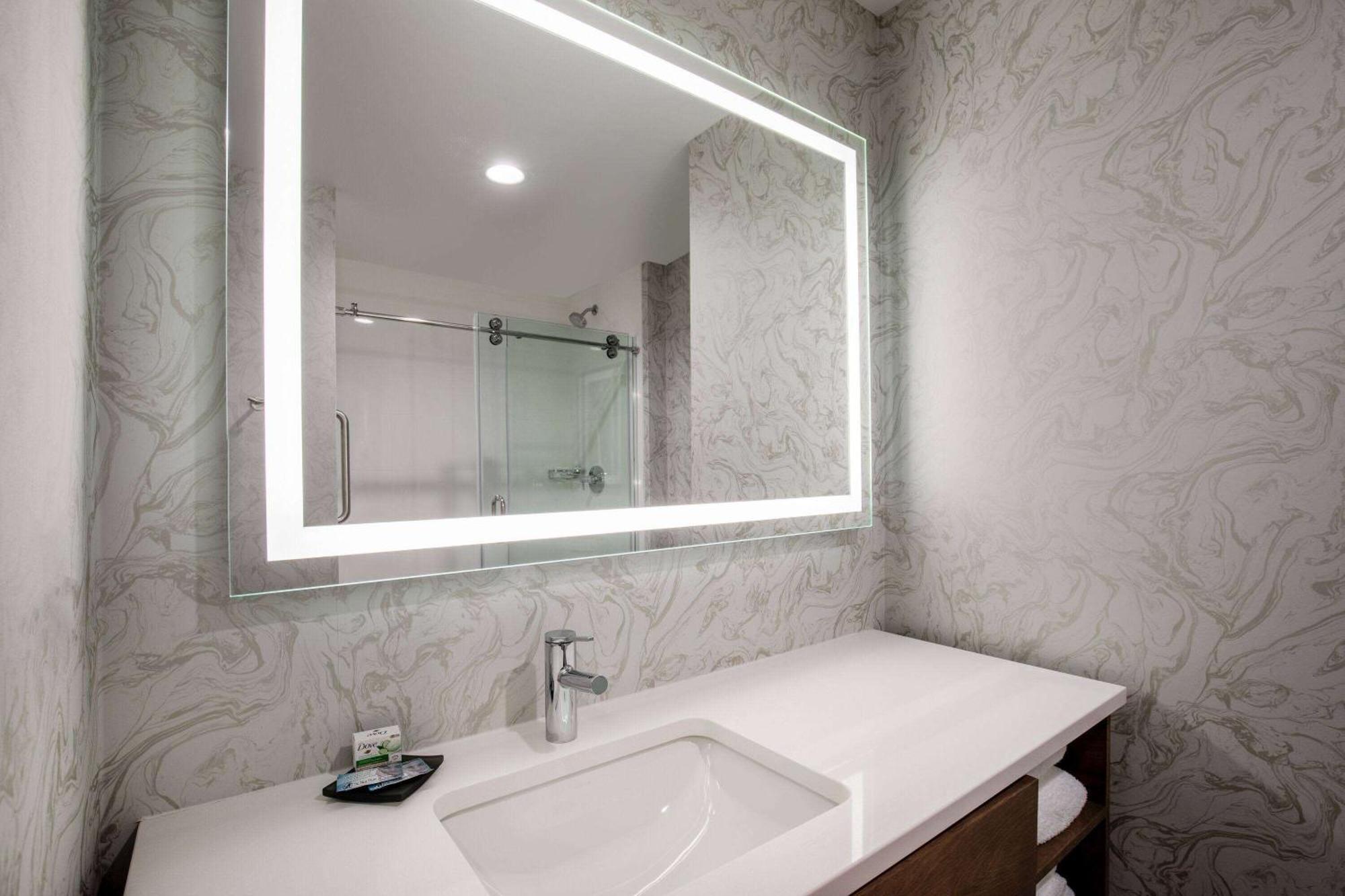 La Quinta Inn & Suites By Wyndham Chattanooga Downtown/South المظهر الخارجي الصورة